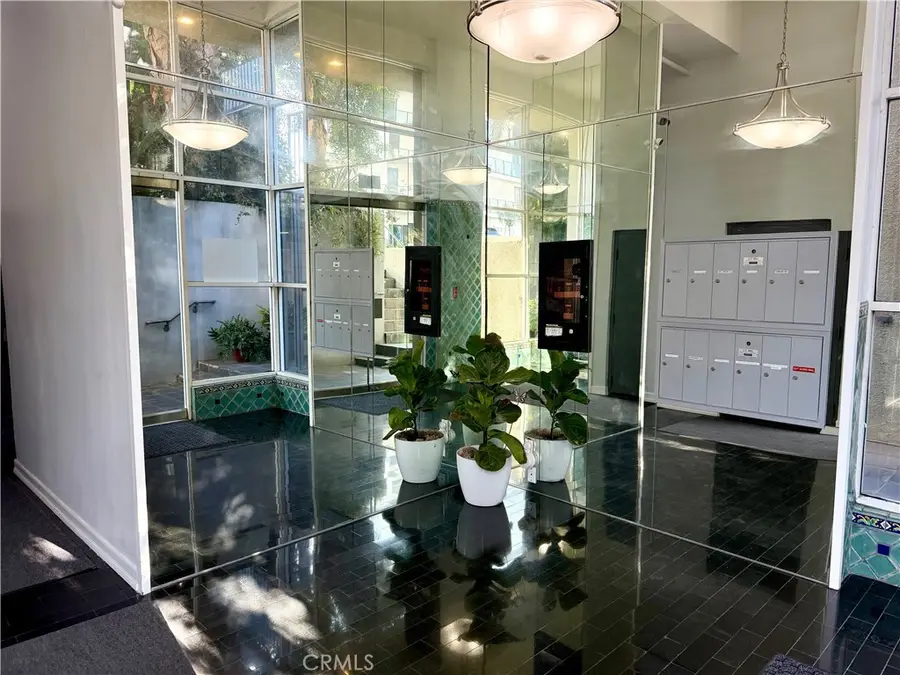 1516 Hi Point, Los Angeles, CA 90035 - #2