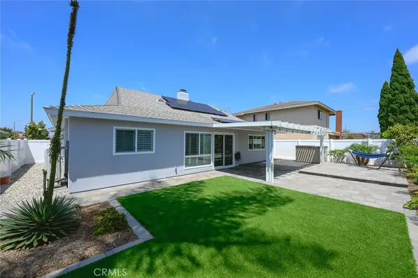 9952 Effingham, Huntington Beach, CA 92646