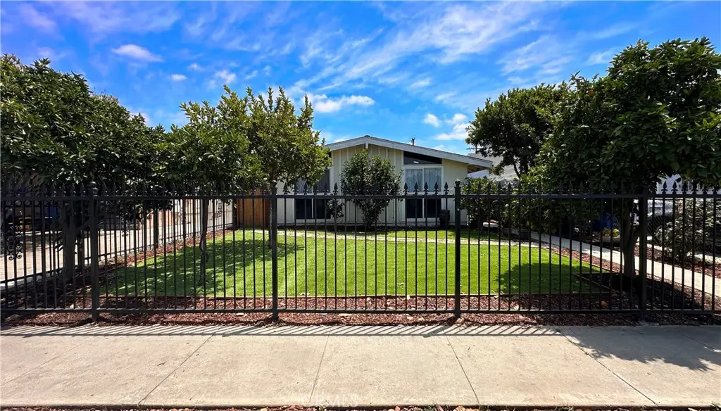 320 E 81st, Los Angeles, CA 90003 - #1