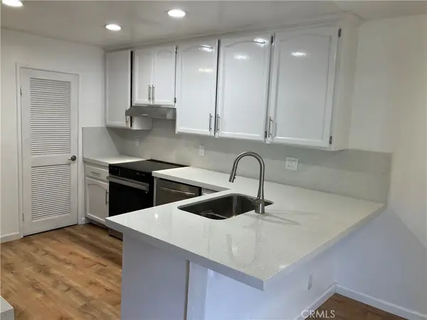2366 Adirondack Row #6, San Diego, CA 92139