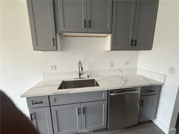 700 West La Veta Avenue #E4, Orange, CA 92868