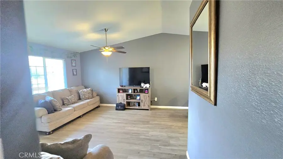 311 Chiapas, Bakersfield, CA 93307 - #3