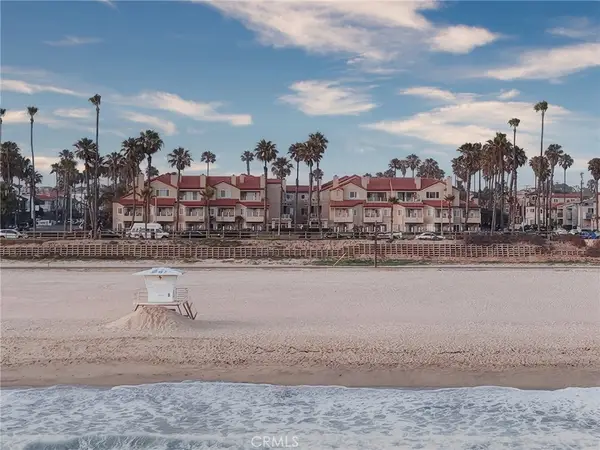 2000 Pacific Coast Highway #203, Huntington Beach, CA 92648