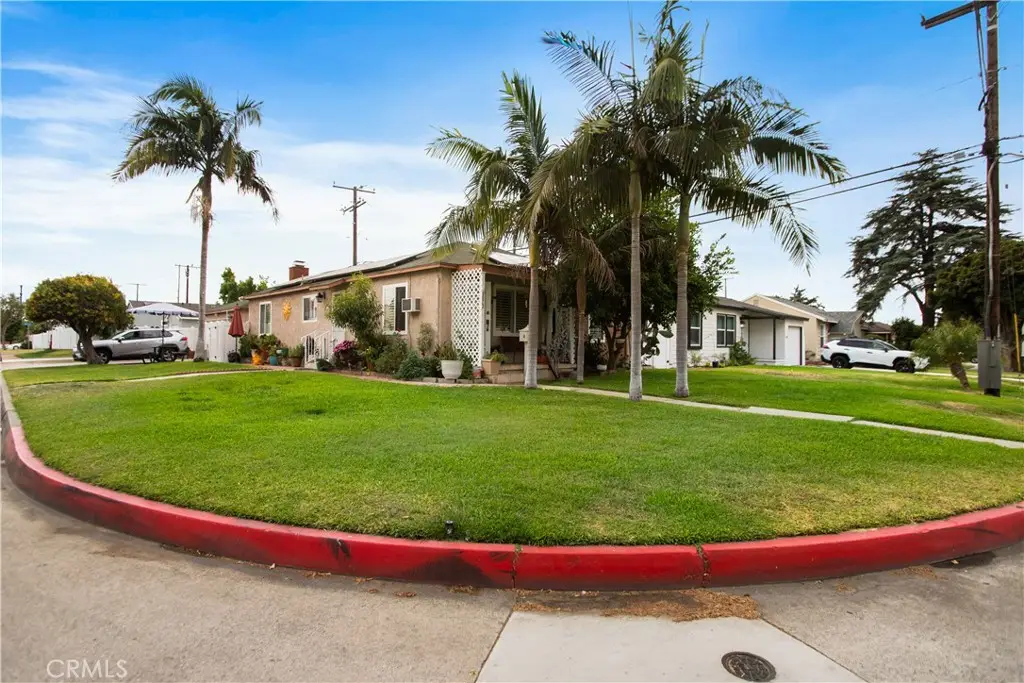 8802 Stamps, Downey, CA 90240 - #1