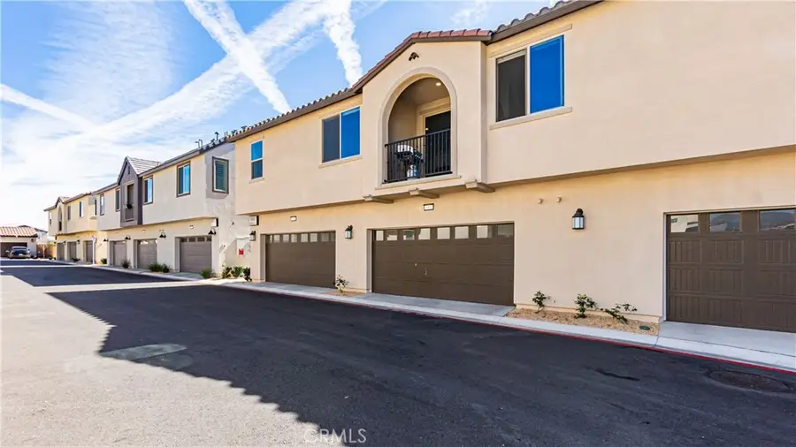 16651 Snowdrop #1, Fontana, CA 92336 - #2
