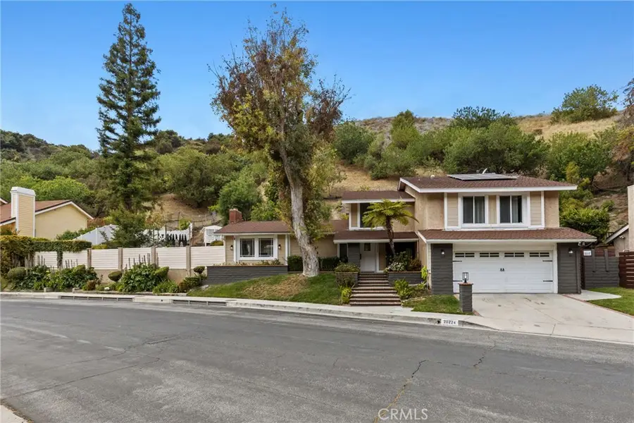20224 Chapter, Woodland Hills, CA 91364 - #2