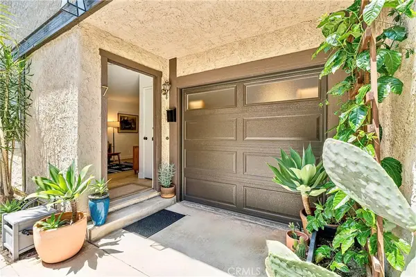 63 N Roosevelt #7, Pasadena, CA 91107