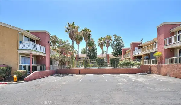 760 Rimpau #102, Corona, CA 92879