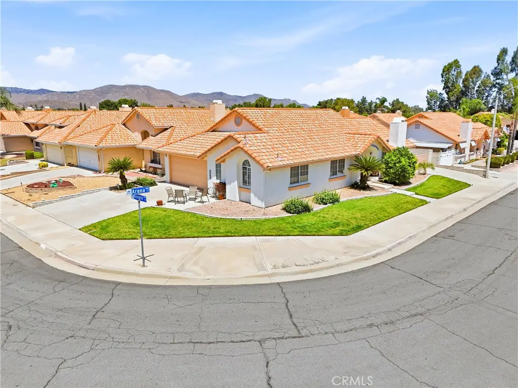 2562 Alegre Avenue, Hemet, CA 92545 - #1