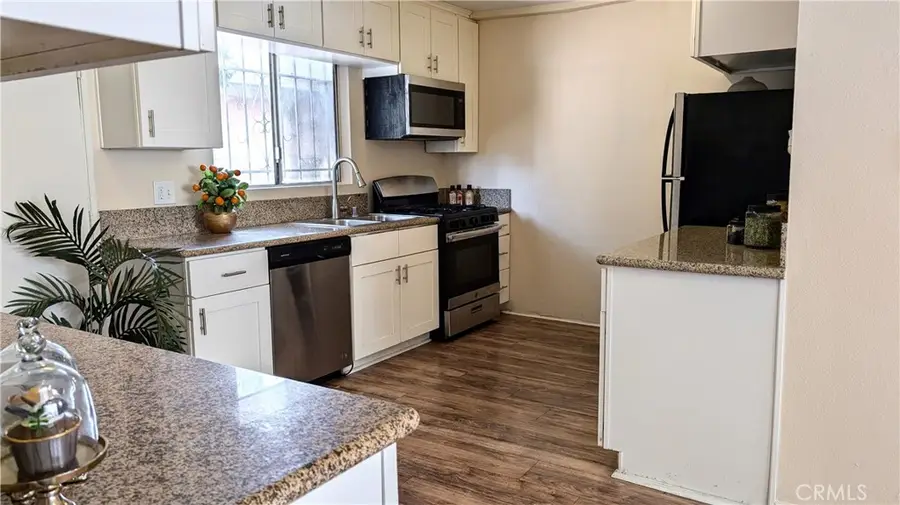 3854 Arlington Avenue, Los Angeles, CA 90008 - #2