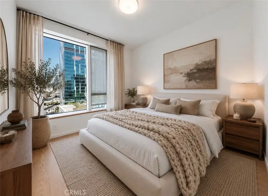889 Francisco St #1210, Los Angeles, CA 90017 - #2