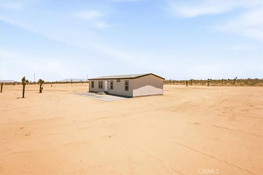 7625 Luna Road, Phelan, CA 92371 - #2