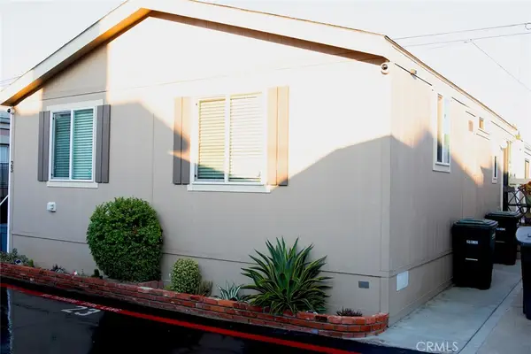 327 W Wilson Street #23, Costa Mesa, CA 92627