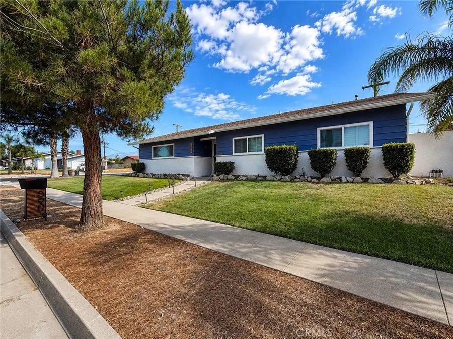 590 E Van Koevering, Rialto, CA 92376 - #2