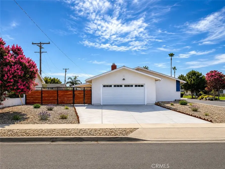 590 E Van Koevering, Rialto, CA 92376 - #3