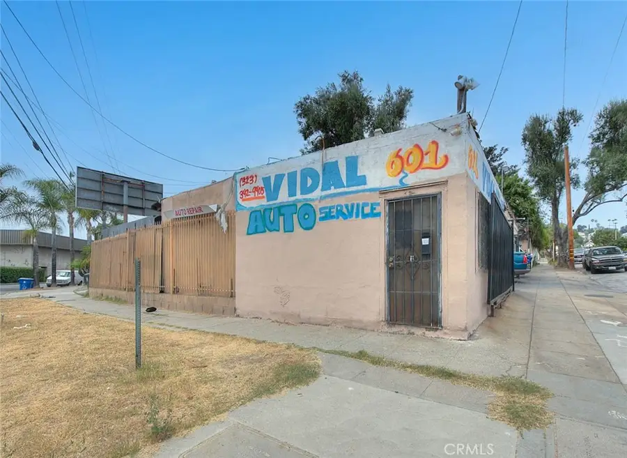 601 W Avenue 28, Los Angeles, CA 90065 - #2