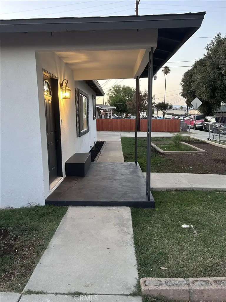 5844 Montgomery Street, Riverside, CA 92503 - #2