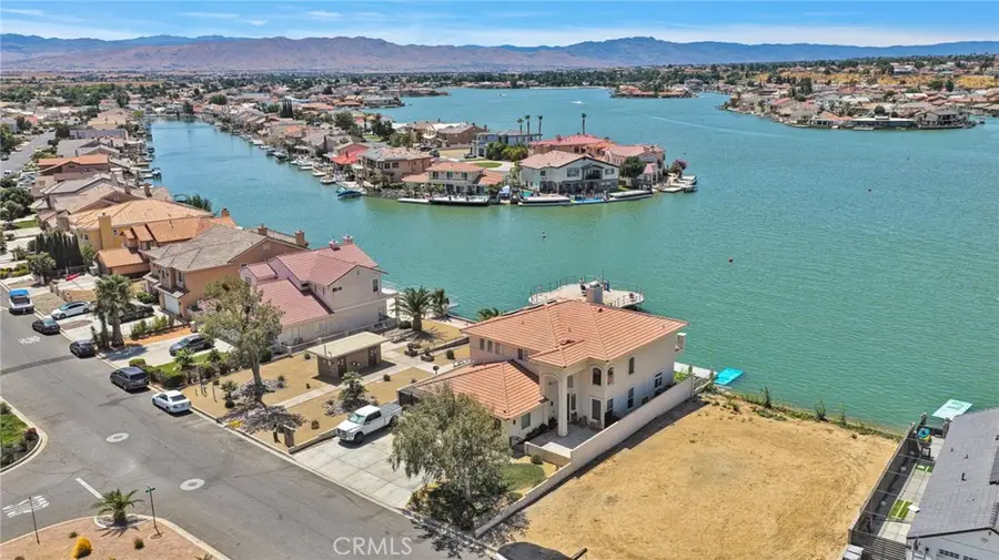18065 Lakeview, Victorville, CA 92395 - #3
