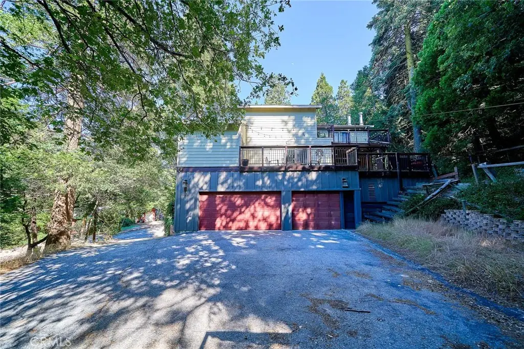 23891 Lakeview, Crestline, CA 92325 - #1
