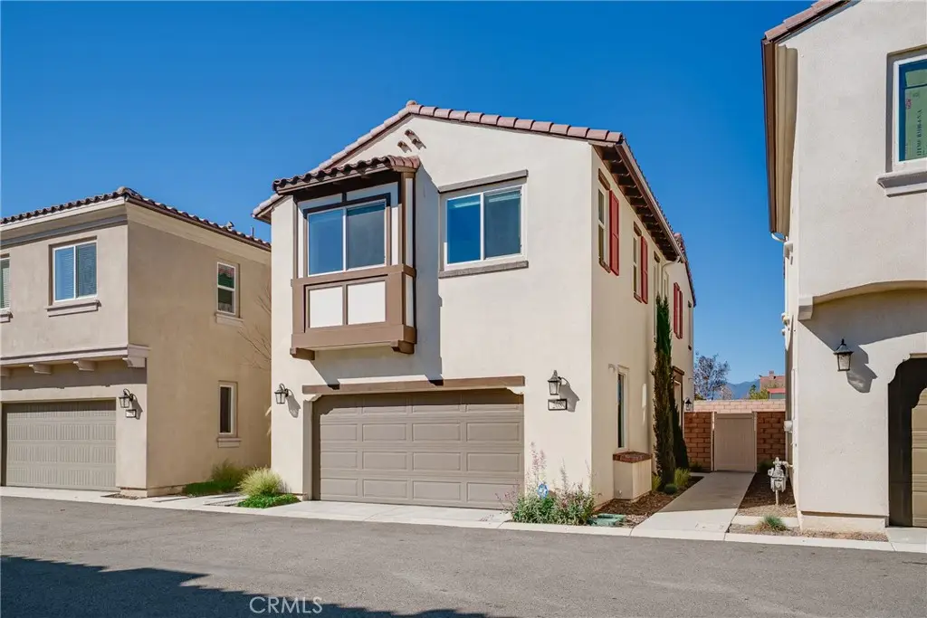 208 Bonita, Rialto, CA 92376 - #1
