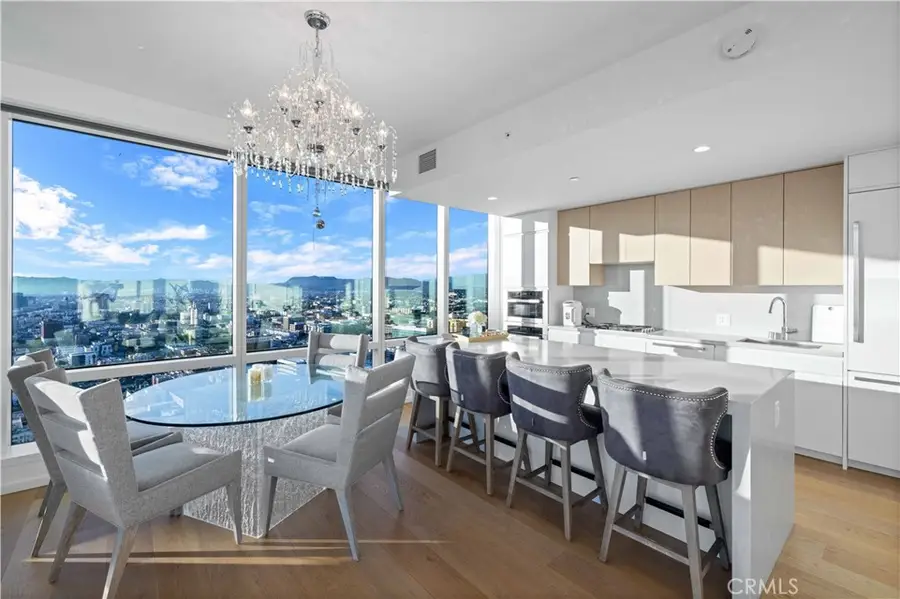 877 Francisco Street #4111, Los Angeles, CA 90017 - #2