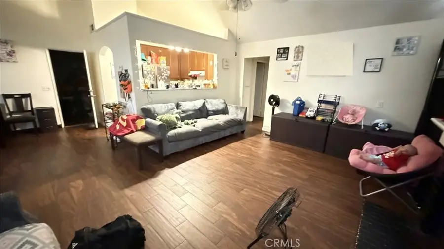 8107 Linares, Riverside, CA 92509 - #3