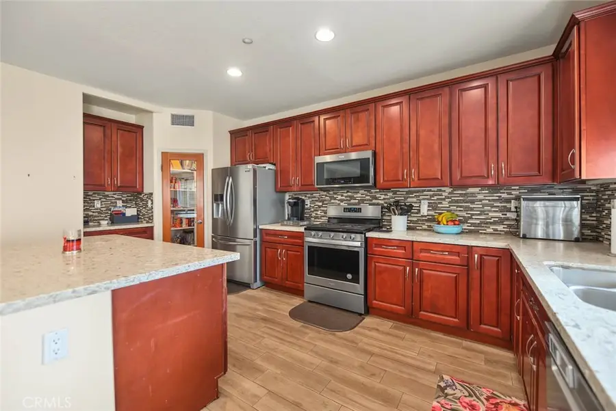 5324 Trailhawk, Fontana, CA 92336 - #2