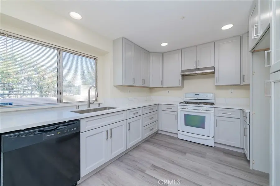 15552 Willow Drive, Fontana, CA 92337 - #2
