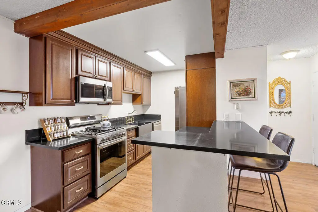 225 W Channel Islands Boulevard, Port Hueneme, CA 93041 - Image #1