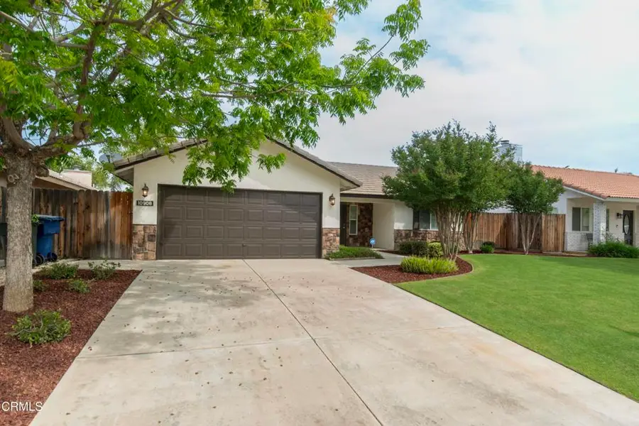10908 Royal Ascot Avenue, Bakersfield, CA 93312 - #2