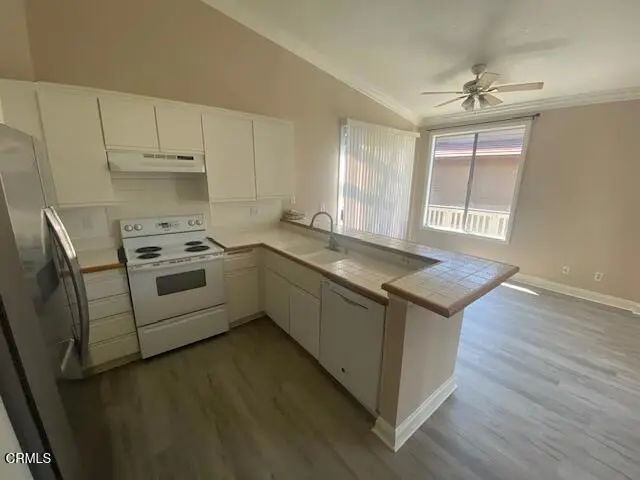 2394 Pleasant Way #J, Thousand Oaks, CA 91362 - Image #3