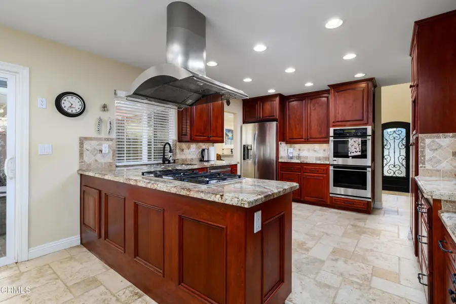 2111 Calaveras Drive, Camarillo, CA 93010 - Image #3