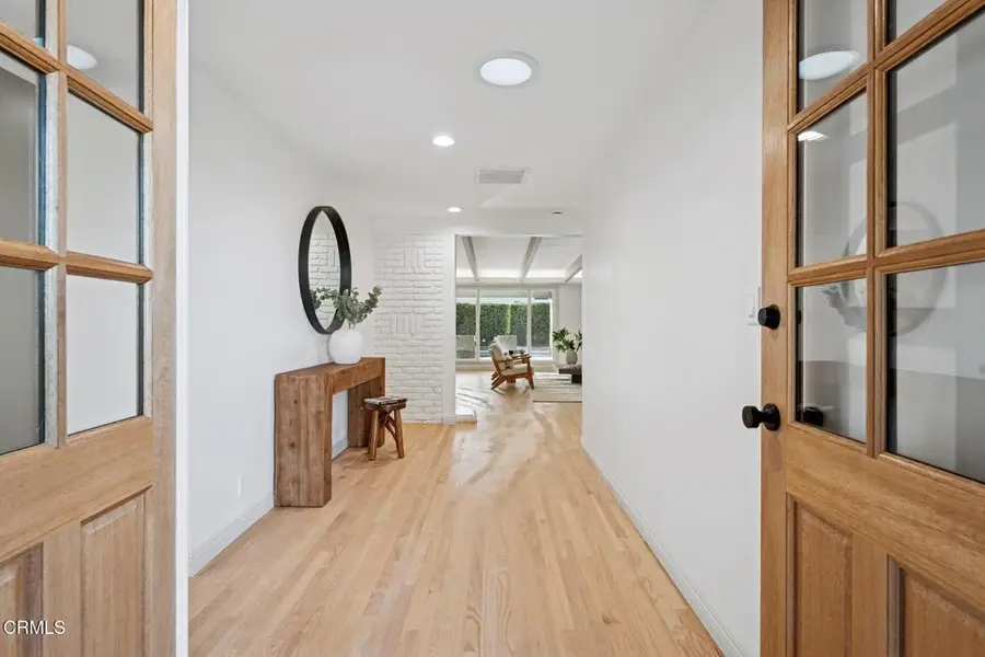 6043 Mary Ellen Avenue, Valley Glen, CA 91401 - Image #3