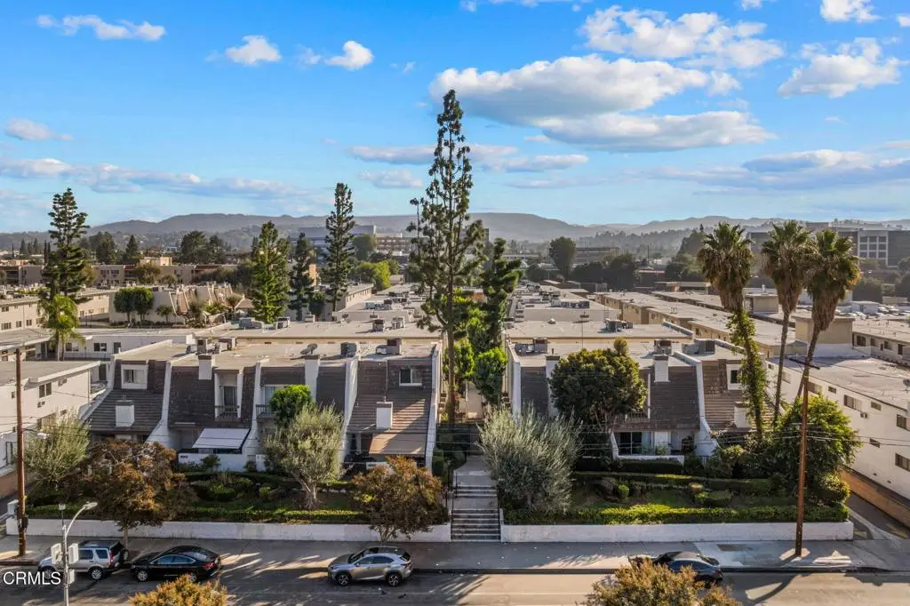 18360 Collins Street #L, Tarzana, CA 91356 - #1