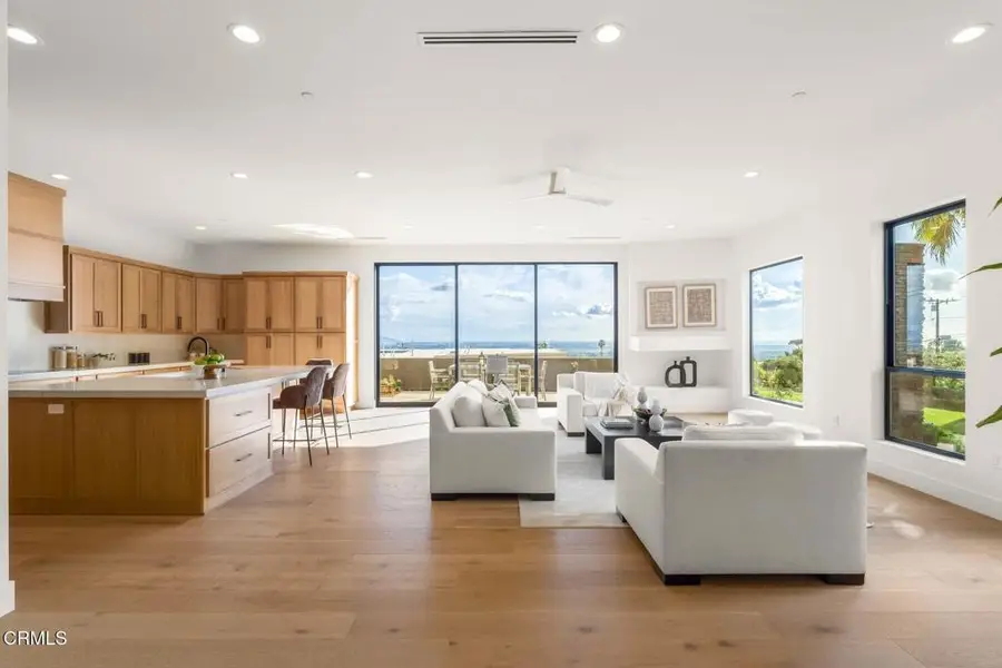 890 Via Ondulando, San Buenaventura Ventura, CA 93003 - Image #3