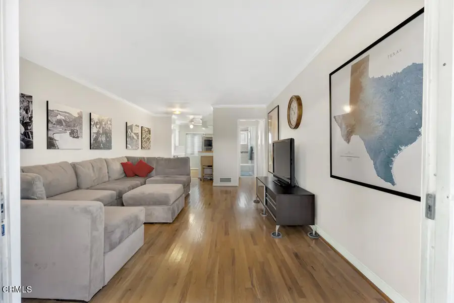 1542 Riverside Drive #C, Glendale, CA 91201 - #2