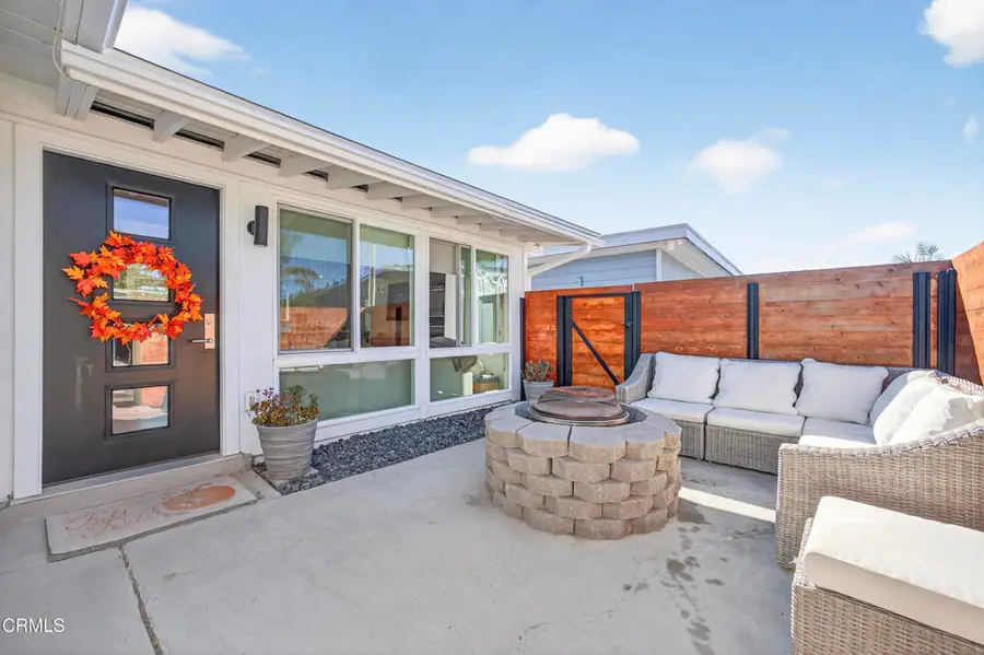 1040 Dover Lane, San Buenaventura Ventura, CA 93001 - Image #2