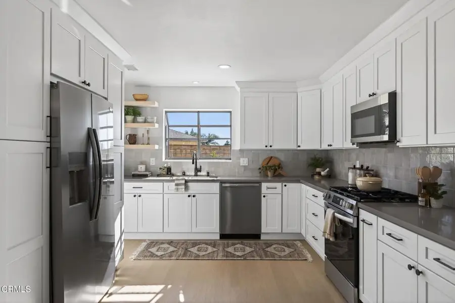 10005 Santee Court, San Buenaventura Ventura, CA 93004 - Image #3