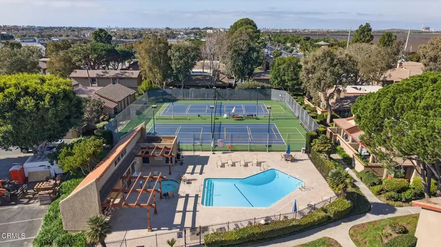 3712 Via Pacifica Walk, Oxnard, CA 93035 - Image #2