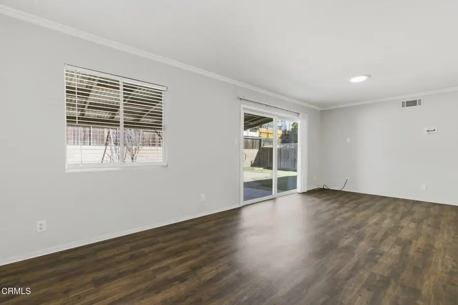 229 Wakeford Avenue, Santa Paula, CA 93060 - #3