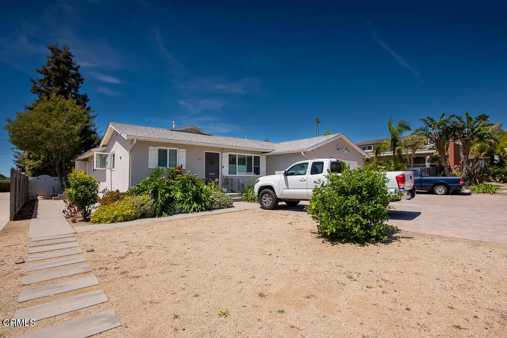 65 College Drive, San Buenaventura Ventura, CA 93003 - #1