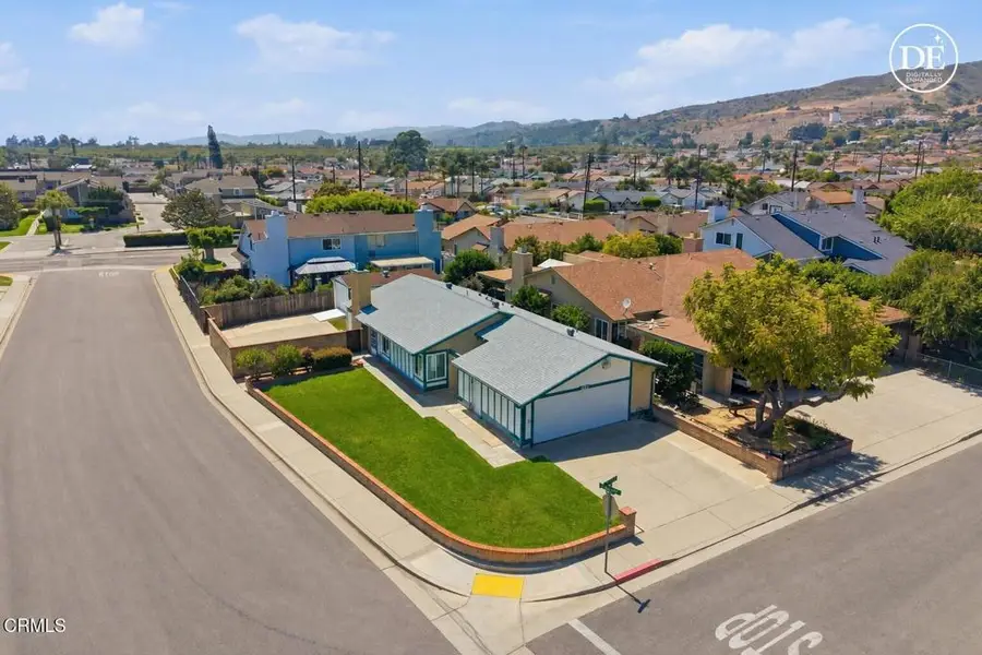 110 Vela Court, Santa Paula, CA 93060 - #3