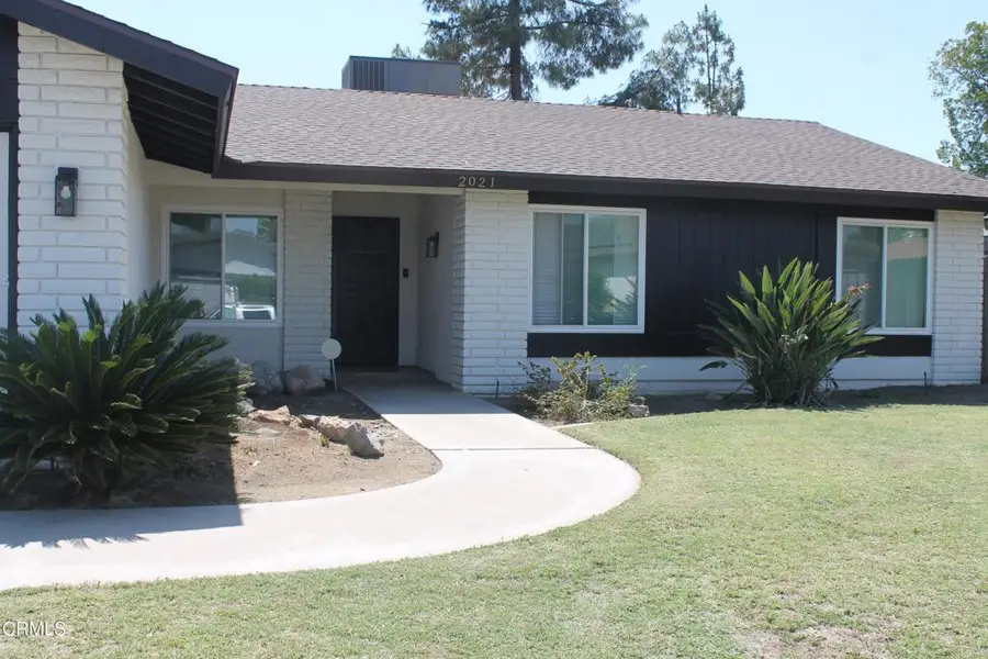2021 Carlton Street, Bakersfield, CA 93309 - #2