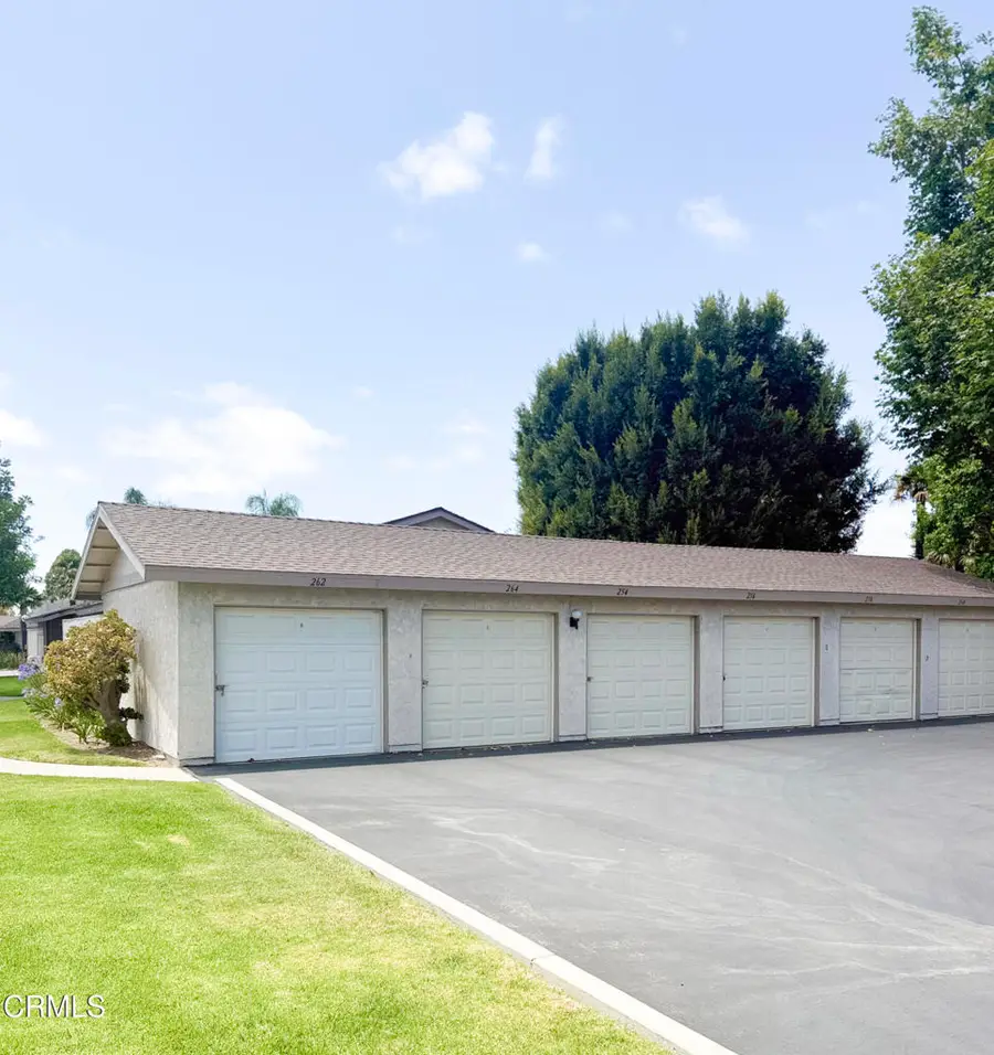 262 W Vineyard Avenue, Oxnard, CA 93036 - #2