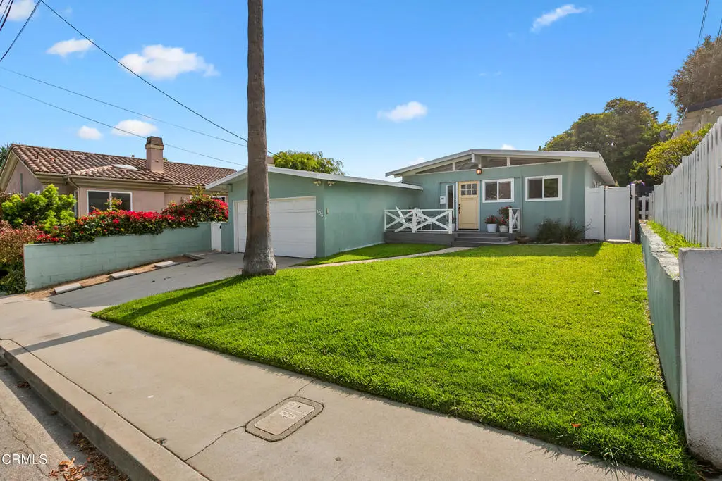308 S Redondo Avenue, Manhattan Beach, CA 90266 - #1