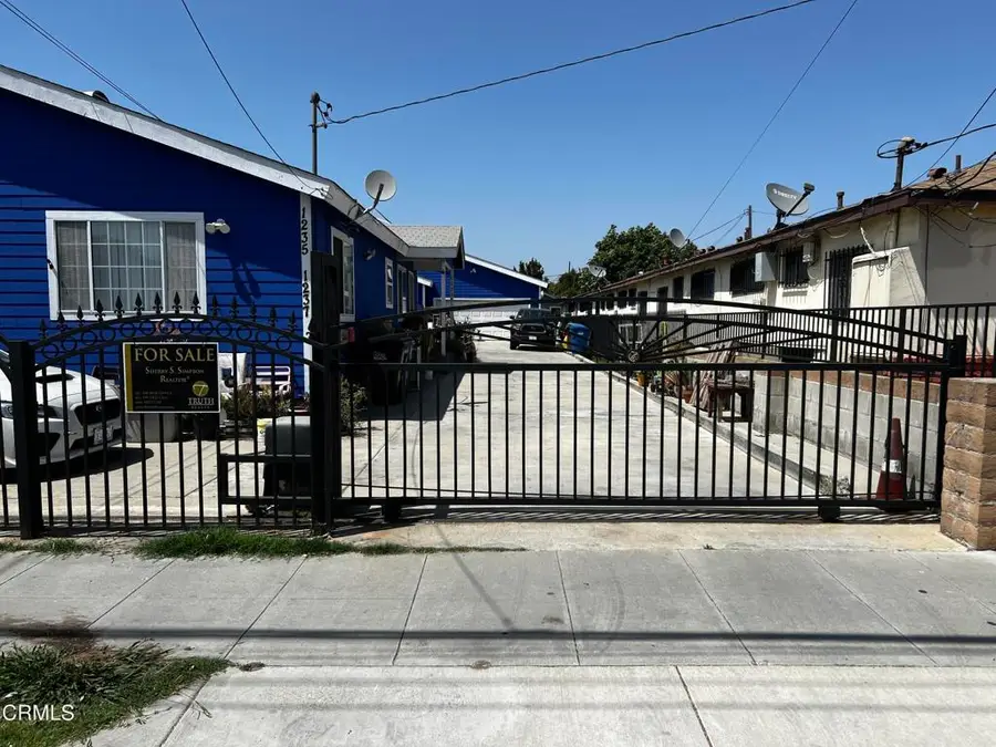 1235 1237 E 15th Street, Long Beach, CA 90813 - #2