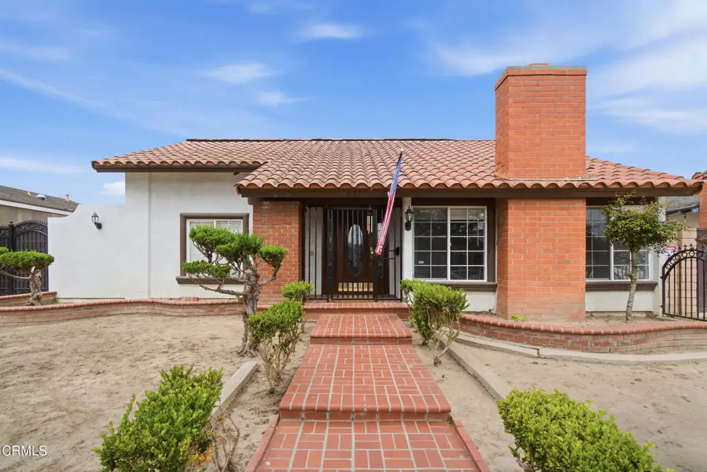 1131 Camelot Way, Oxnard, CA 93030 - #1