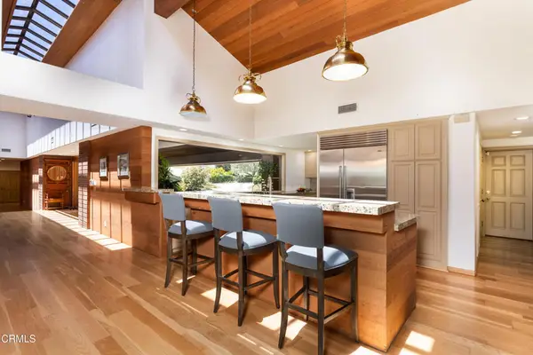 86 Pino Court, Camarillo, CA 93010