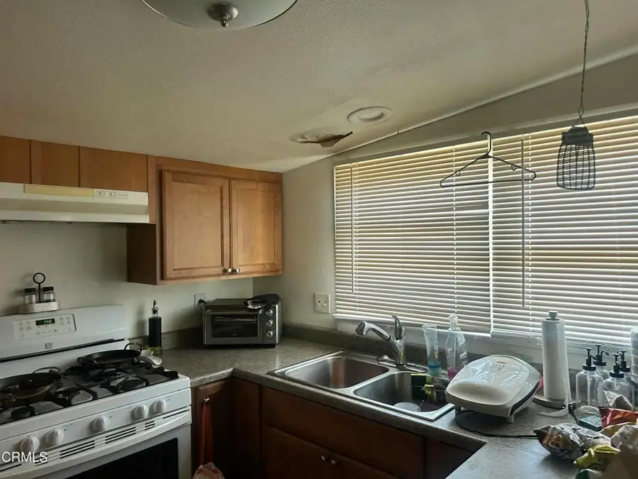 136 Bard Lane, San Buenaventura Ventura, CA 93001 - #3