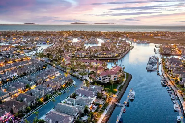1808 Emerald Isle Way, Oxnard, CA 93035